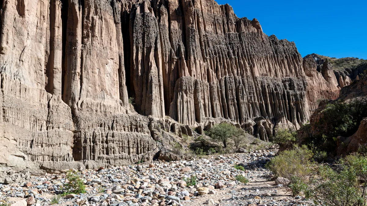 Paysage de voyage lié à parc torotoro bolivie